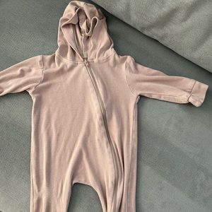 Kyte baby bamboo jersey hooded romper